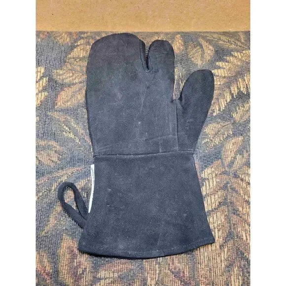 Pampered Chef BBQ Tool Set with Glove and Zippered Case